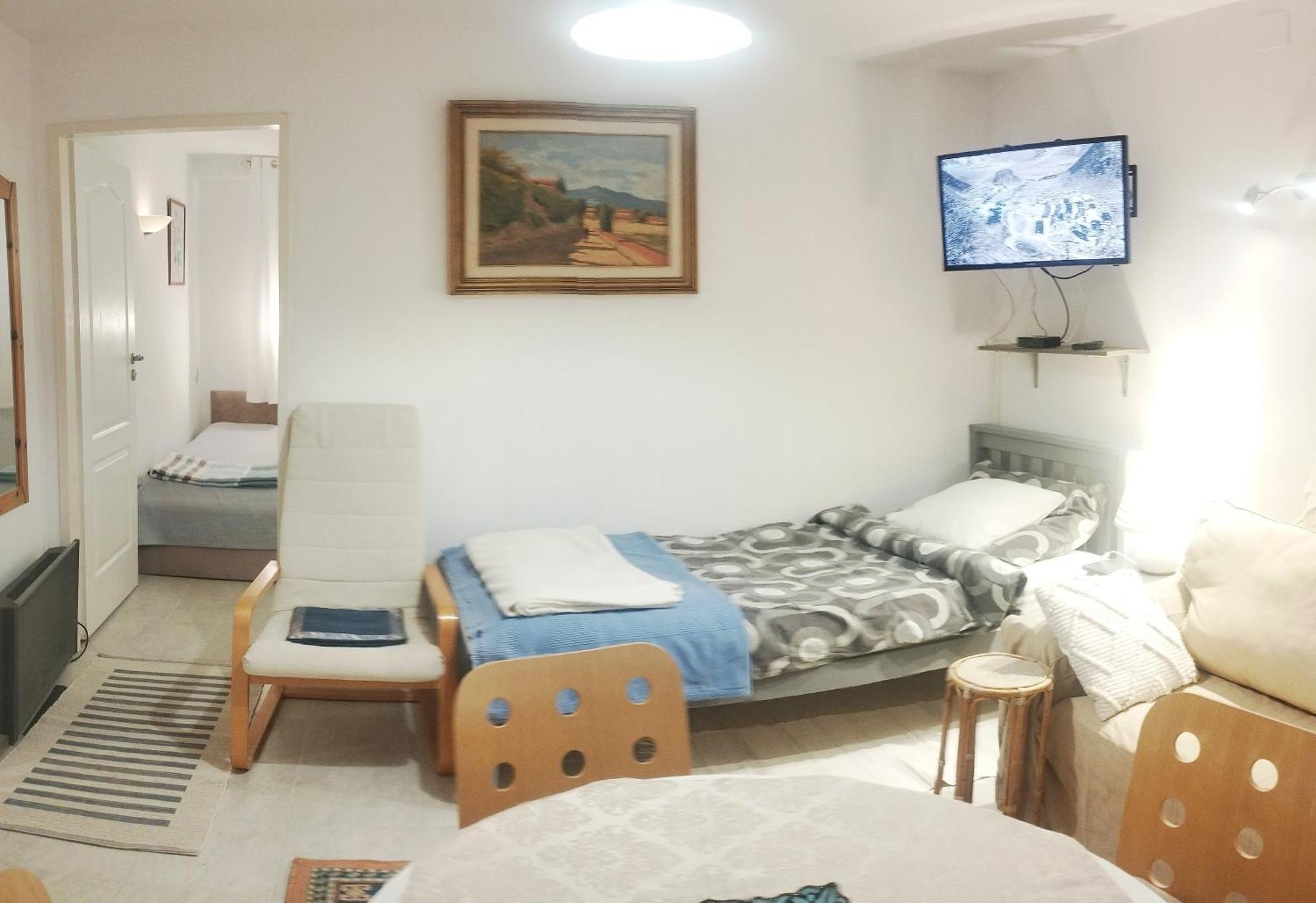 B&B Family Basement Apartment, Breakfast, Free Parking, 5Km From Tulln Chorherrn Eksteriør bilde